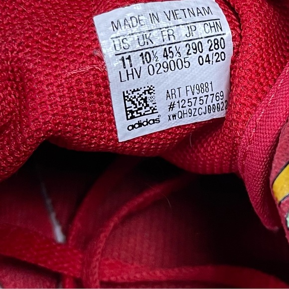 Adidas 3MC X Disney Goofy Sneakers - Picture 5 of 11